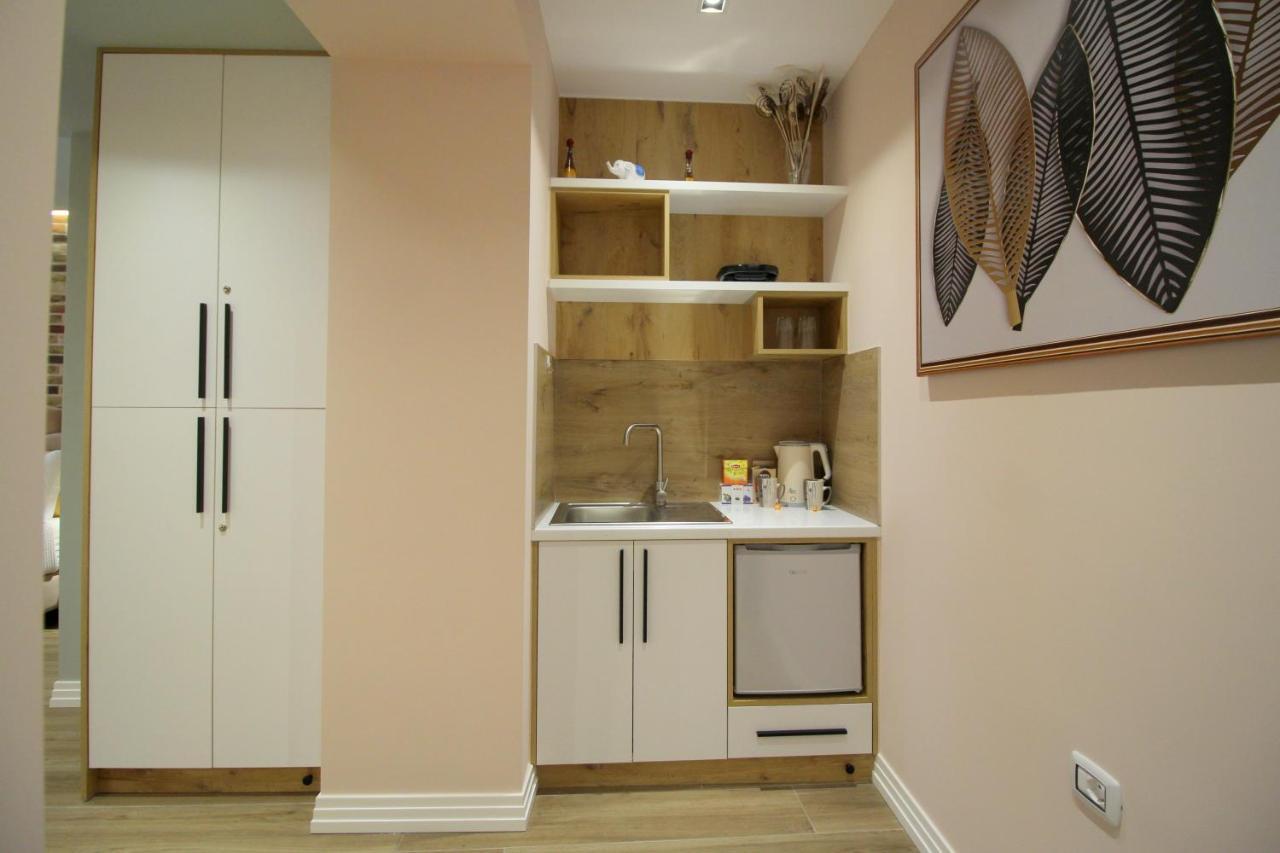 Ngjela Apartments Sarandë Esterno foto
