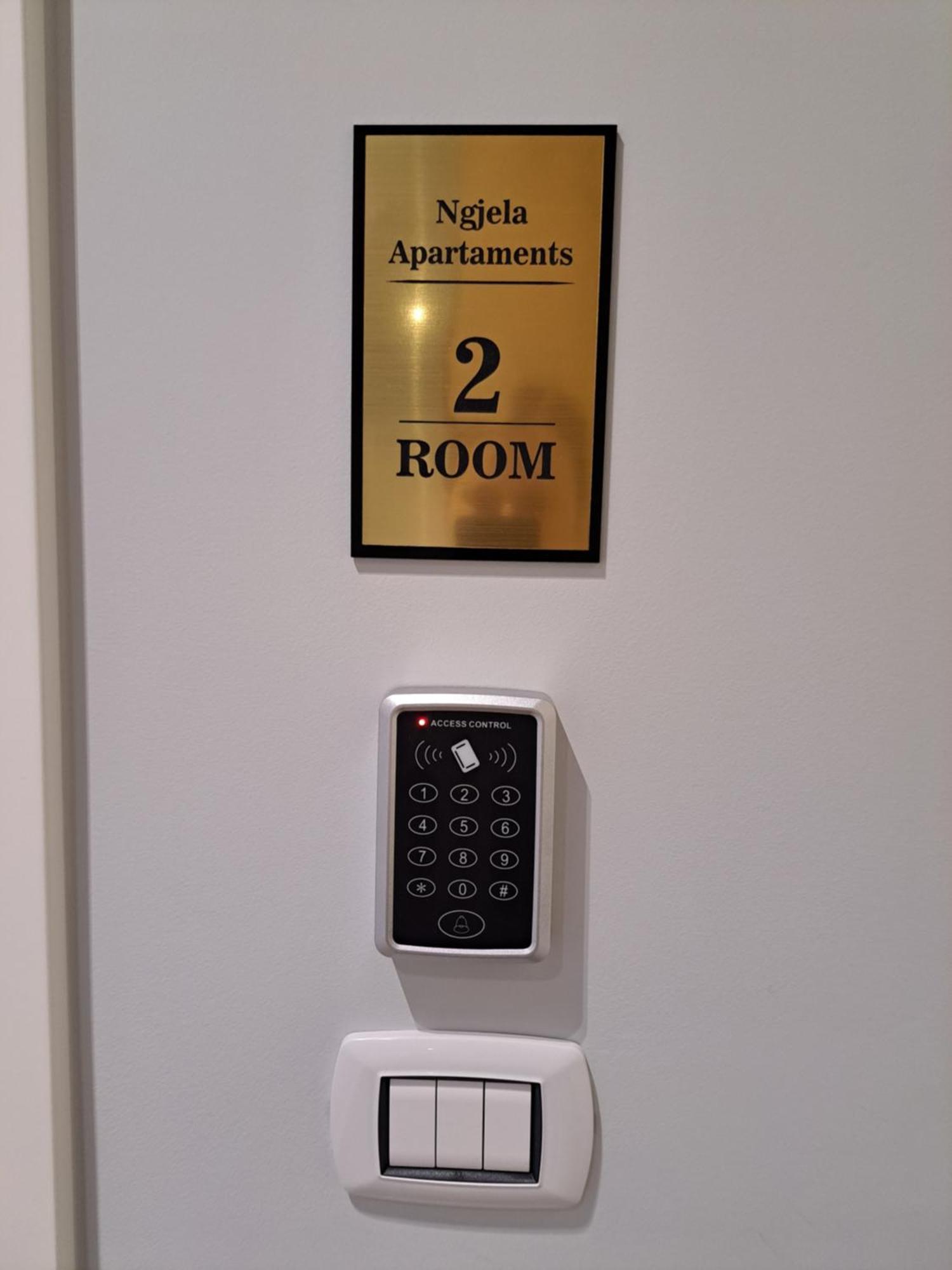 Ngjela Apartments Sarandë Esterno foto